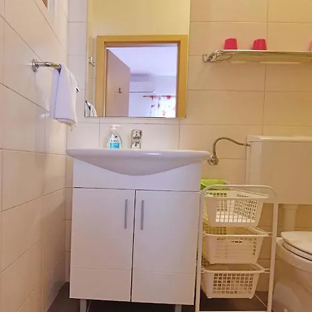 Gostinjska kuća Manda *