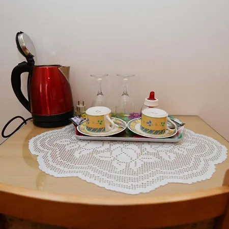 Manda Guest house